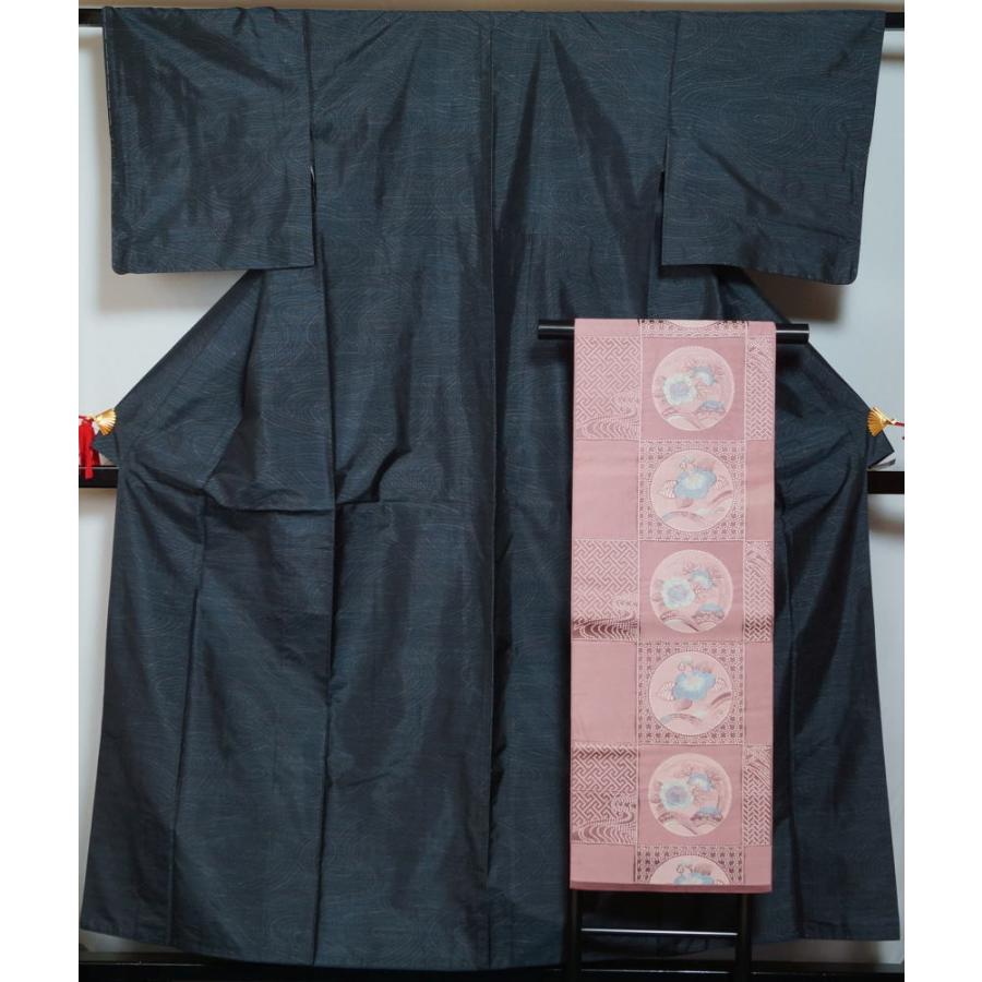 値下げしました。 ２５０００円～２0 ０００円大島紬と名古屋帯 値下げしました。 25000～20 000大島紬と名古屋帯