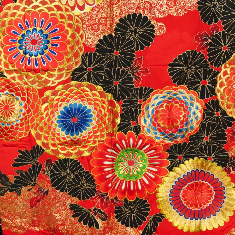 色打掛 踊り着物 刺繍 金箔 正絹 引き振袖 送料無料 中古 裾引き 色打掛 踊り着物 刺繍 金箔 正絹 引き振袖 送料無料 中古 裾引き