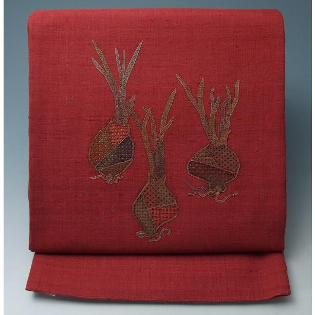 ◆美品◆洒落袋帯 花風景 日本刺繍 アンティーク 繻子 クリスマスパーティー 四季折々の花丸刺繍 ピンクレッド 繻子＊アンティーク名古屋帯 A157