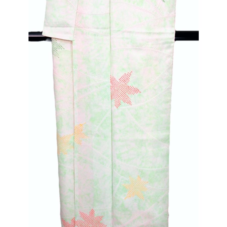 未使用　　アンティーク　正絹　しつけ付き　淡い黄緑色の絞り　楓　紅葉 小紋 手絞り パステルグリーン リサイクル お宮参り 七五三 パーティー お茶会 |  | 12