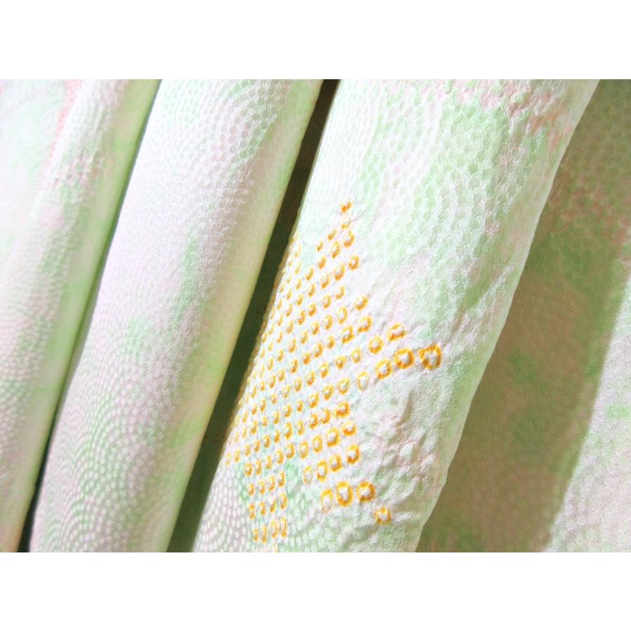 未使用　　アンティーク　正絹　しつけ付き　淡い黄緑色の絞り　楓　紅葉 小紋 手絞り パステルグリーン リサイクル お宮参り 七五三 パーティー お茶会 |  | 19