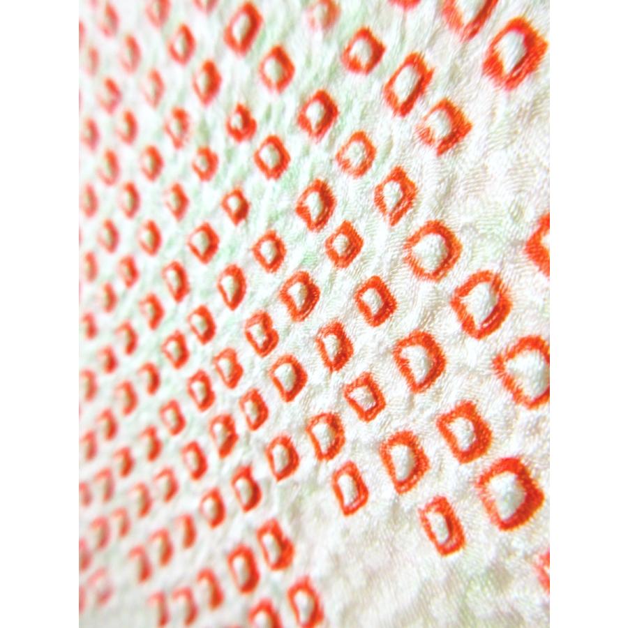 未使用　　アンティーク　正絹　しつけ付き　淡い黄緑色の絞り　楓　紅葉 小紋 手絞り パステルグリーン リサイクル お宮参り 七五三 パーティー お茶会 |  | 05