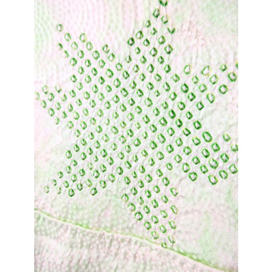 未使用　　アンティーク　正絹　しつけ付き　淡い黄緑色の絞り　楓　紅葉 小紋 手絞り パステルグリーン リサイクル お宮参り 七五三 パーティー お茶会 |  | 06