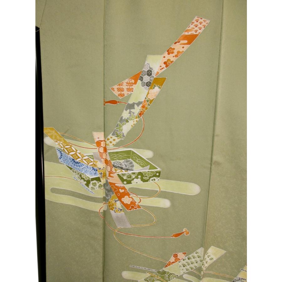 美品 友禅染 付下げ 正絹 抹茶色 古典柄 鼓 つづみ 熨斗文様