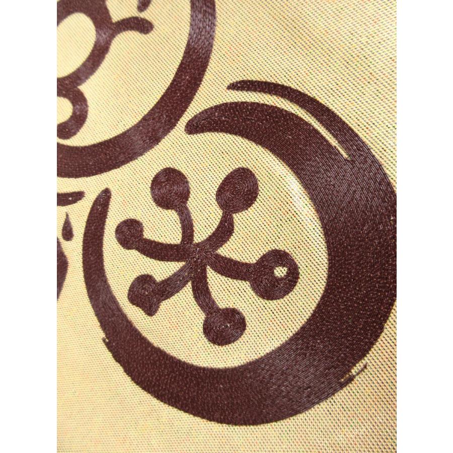 難なし　抽象柄　刺繍　袋帯　正絹　リサイクル　個性的　渋い金　クリーム色　チューリップ　訪問着　付け下げ　色無地　紬訪問着 オーダーバッグ |  | 06