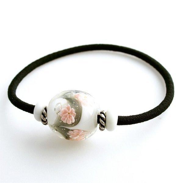 夜桜 ヘアゴム」とんぼ玉 ヘアゴム 子供 おしゃれ 手作り 桜