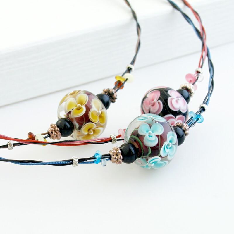 水中花 カラー ワイヤー ネックレス トンボ玉 ネックレス ガラス ガラス細工 花 水中花 ペンダント N1002 とんぼ玉専門店 きなりがらす 通販 Yahoo ショッピング