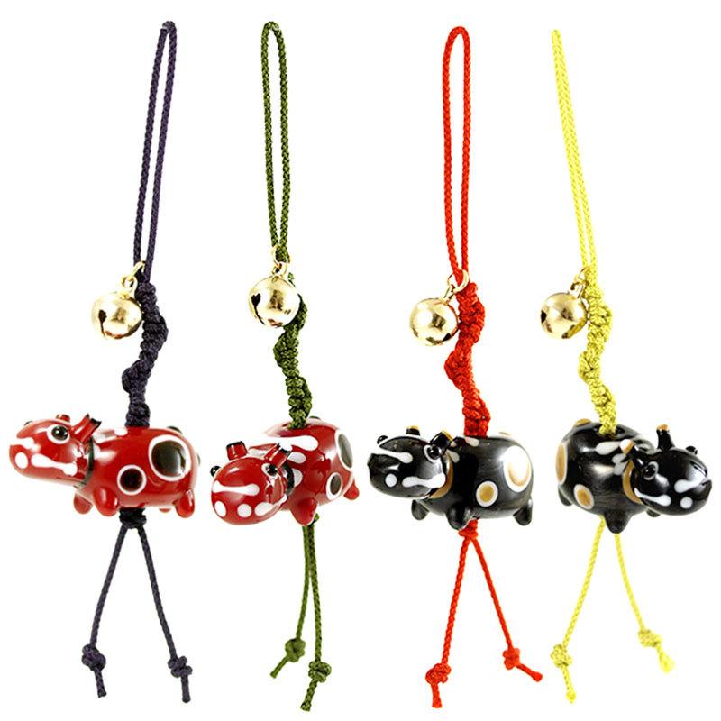 赤黒べこ置物セット 干支 置物 牛 丑 おしゃれ ガラス細工 21 赤べこ 厄除け 七色 とんぼ玉 動物 ハンドメイド お守り 開運 Ok eto 01 とんぼ玉専門店 きなりがらす 通販 Yahoo ショッピング