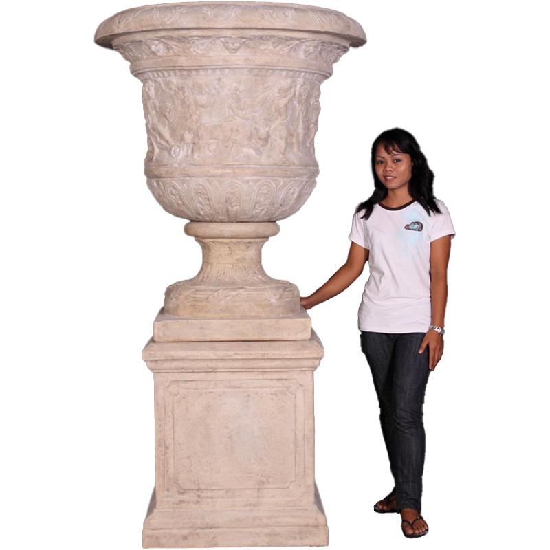 オブジェ ベルサイユの壺 台座付き ローマストーン仕上げ インテリア イベント ディスプレイ Versailles Urn on Baseの画像
