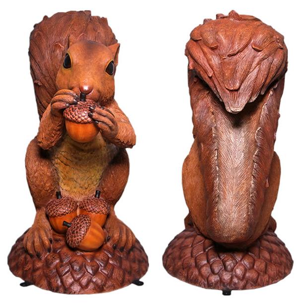動物 オブジェ 巨大なリスの像 インテリア イベント ディスプレイ The Enormous Squirrel Statueの画像
