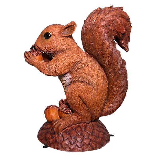 動物 オブジェ 巨大なリスの像 インテリア イベント ディスプレイ The Enormous Squirrel Statueの画像