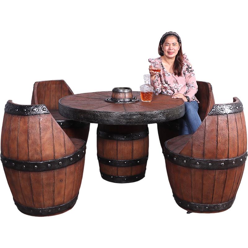 オブジェ 樽型のテーブル Barrel Tableの画像