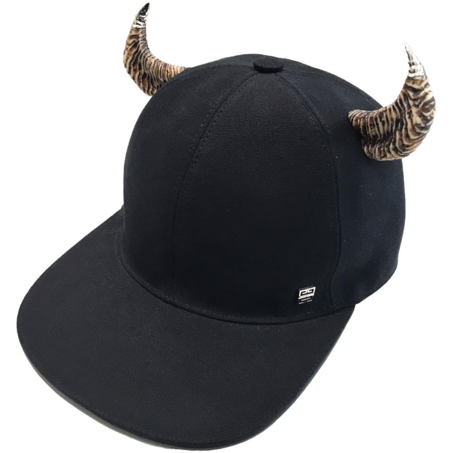 GIVENCHY ジバンシィ ホーン角付きキャップ ブラック GIVENCHY ジバンシィ ホーン角付きキャップ ブラック