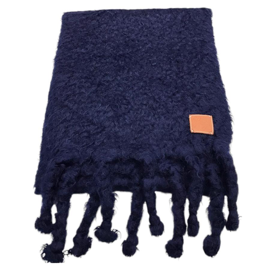 LOEWE ネイビー マフラー LOEWE ネイビー マフラー