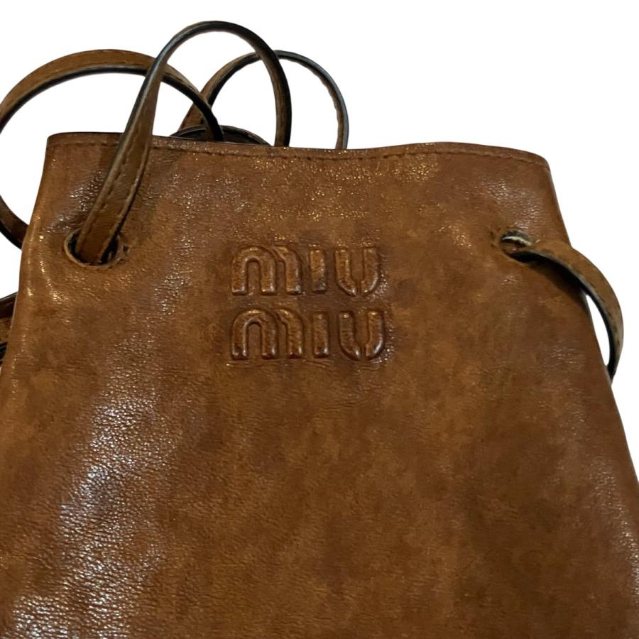 miu miu（ミュウミュウ） ナッパレザーショルダーポーチ ブラウン