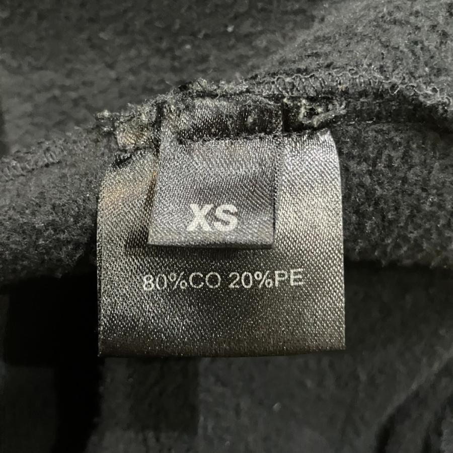 値下げ】VETEMENTS メタルロゴプルオーバーパーカー ブラック サイズ