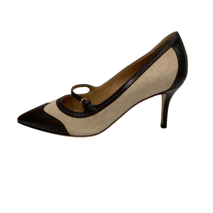 フェラガモ ベージュ ポインテッドトゥパンプス 7.5 フェラガモ ベージュ ポインテッドトゥパンプス 7.5 FERRAGAMO