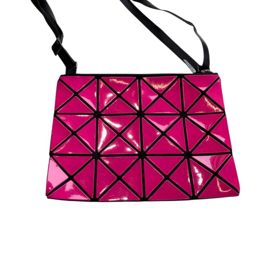 BAO ISSEY MIYAKE 【値下げ】BAO ショルダーバッグ ピンク (EC