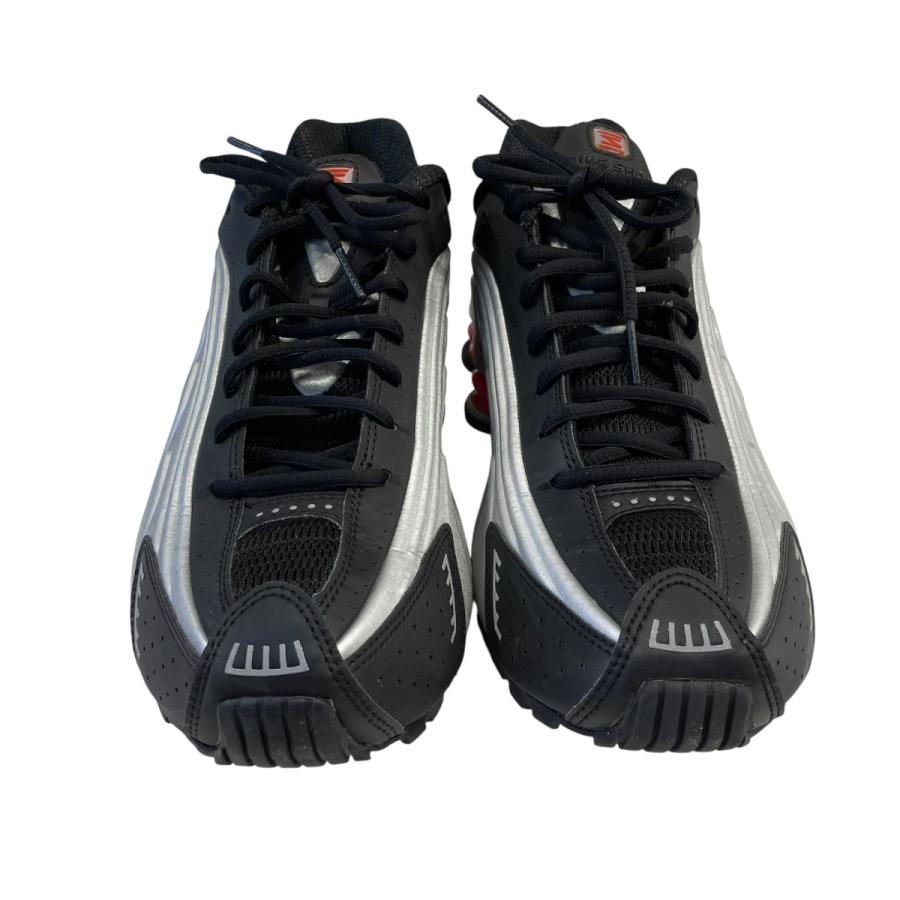 NIKE（ナイキ） NIKE SHOX R4 Black Metallic Silver スニーカー