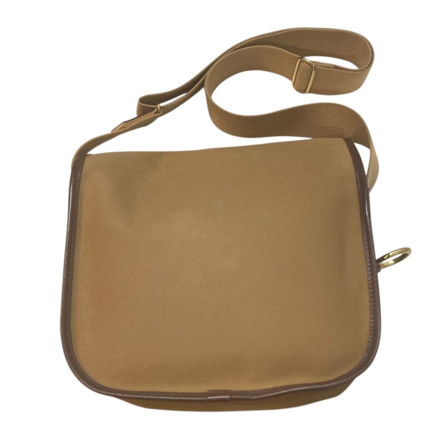 Brady ショルダーバッグ ベージュ BRADY（ブレディ） ショルダーバッグ ベージュ : カインドオルYahoo!店