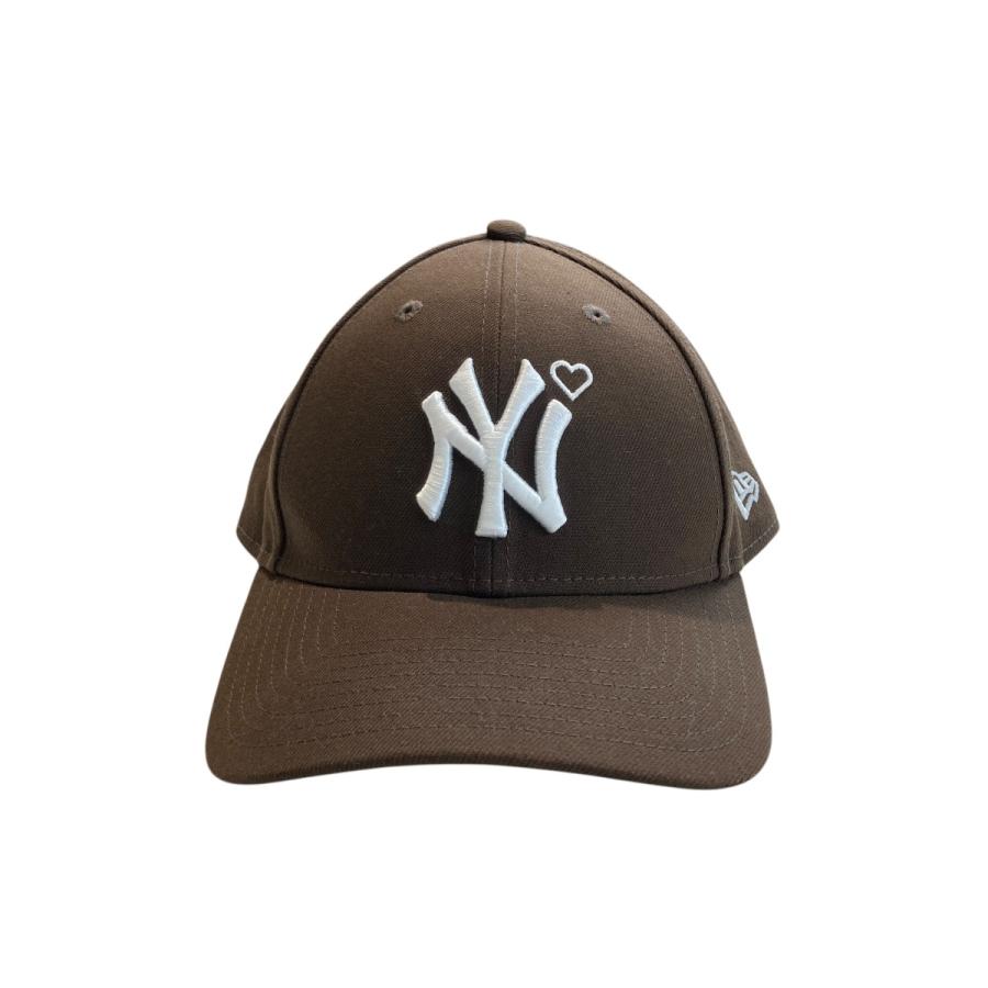ベイシックス BASICS 9 FORTY Yankees Heart Embroidery Cap ベス
