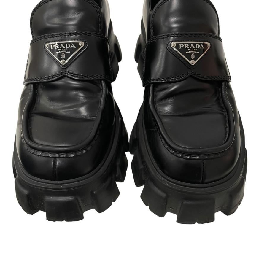 PRADA（プラダ） モノリス ブラッシュドレザー ローファー 2DEI29 