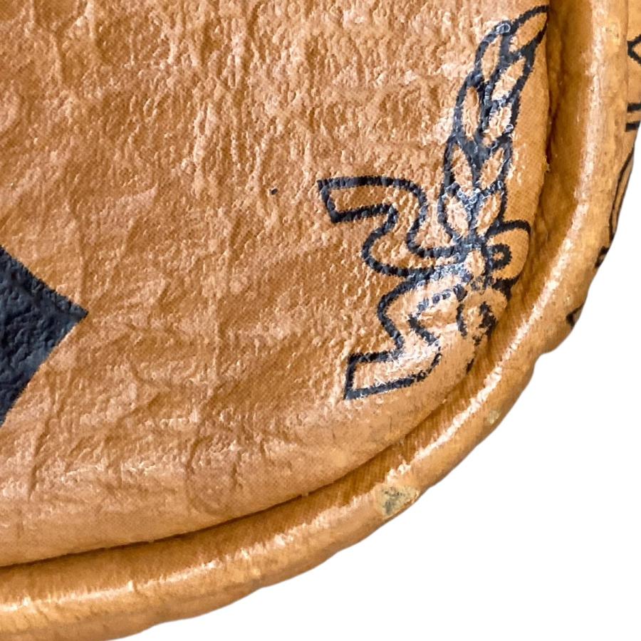 MCM 【値下げ】MCM サイドスタッズ バックパック ブラウン (梅田 MCM 【値下げ】MCM サイドスタッズ バックパック ブラウン (梅田