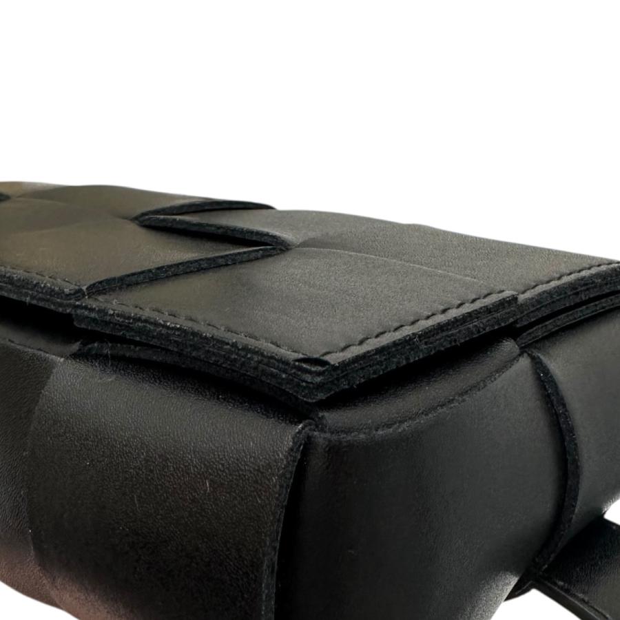 BOTTEGA VENETA ブラック ショルダーバッグ BOTTEGA VENETA（ボッテガ・ヴェネタ） ショルダーバッグ ブラック