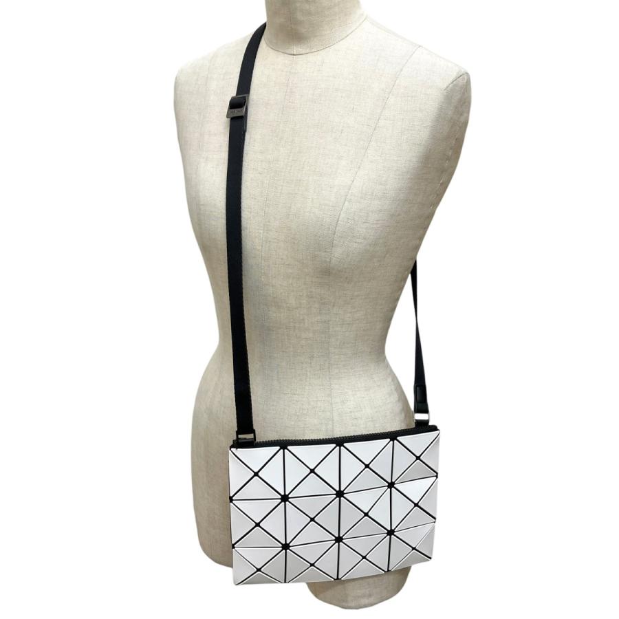 BAO ISSEY MIYAKE バオバオイッセイミヤケ LUCENT ショルダーポーチ