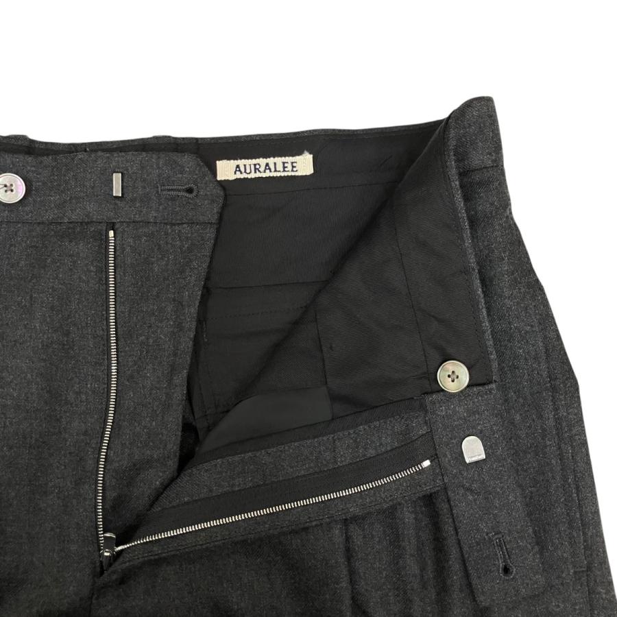 AURALEE（オーラリー） AURALEE SUPER LIGHT WOOL TWO-TUCK SLACKS