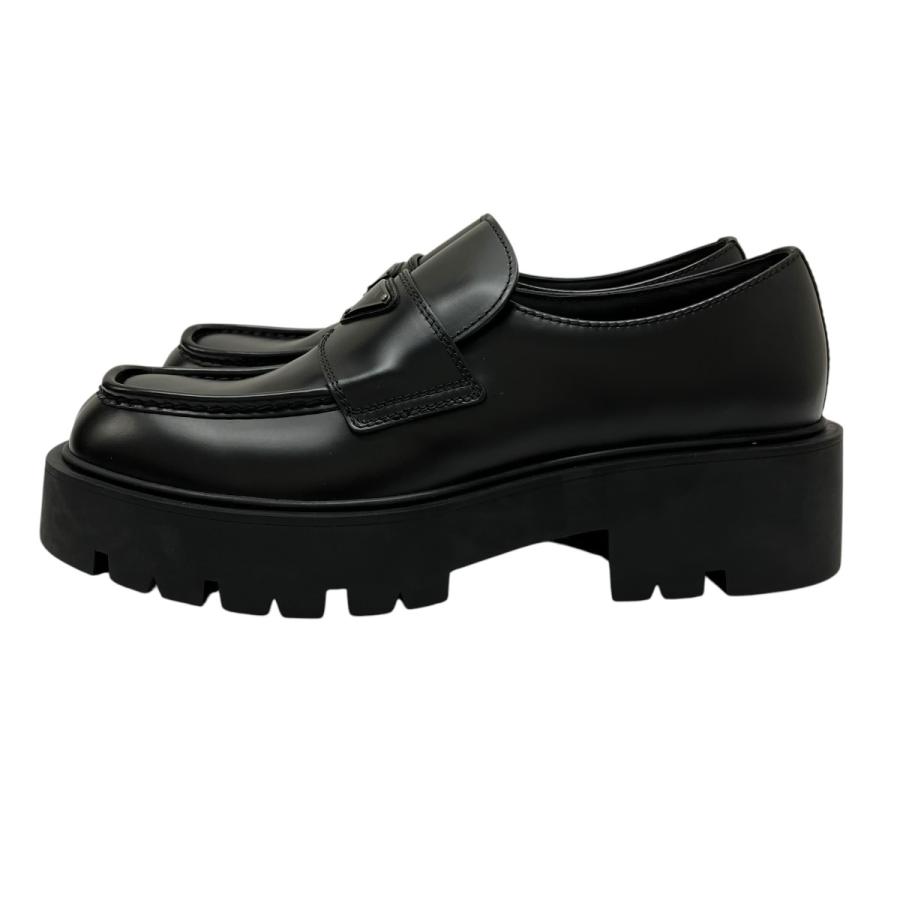 PRADA（プラダ） 【値下げ】PRADA ブラック ブラッシュドレザー