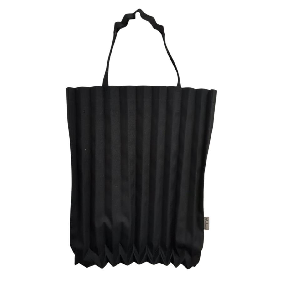 me ISSEY MIYAKE ミーイッセイミヤケ トートバッグ MI41AG031 ブラック