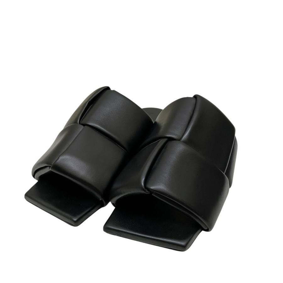 BOTTEGA VENETA ボッテガヴェネタ ブラックパデッド ミュール