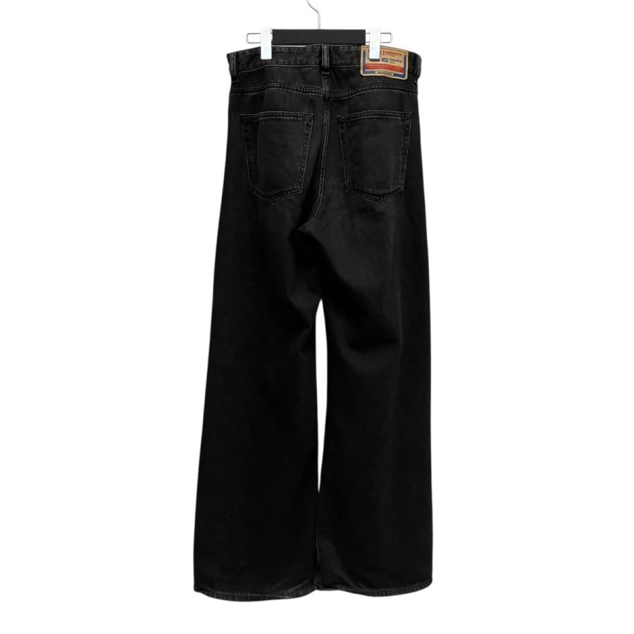 DIESEL（ディーゼル） DIESEL relaxed jeans d-rise デニムパンツ