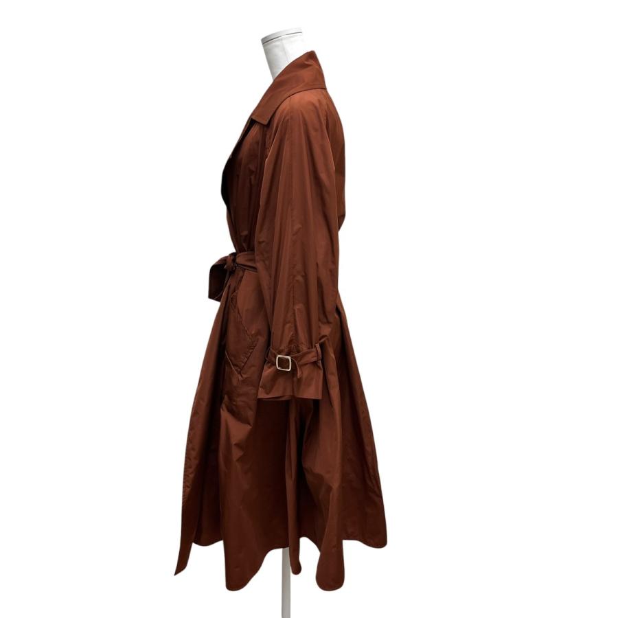 【美品 未使用】MaxMara 高級コート キルティング ベルテッド Max Mara（マックスマーラ） 【値下げ】MaxMara ベルテッドコート