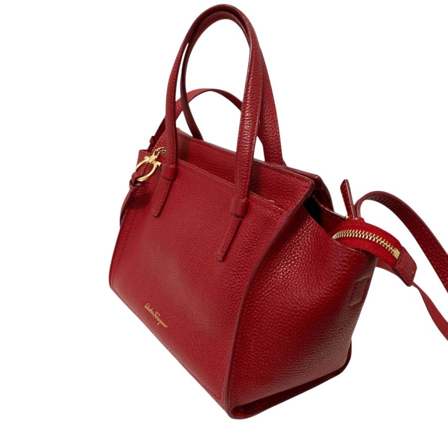 美品✨フェラガモ ショルダーバッグ 2way エイミー ガンチーニ レザー 黒 FERRAGAMO（フェラガモ） 【値下げ】Salvatore Ferragamo エイミー
