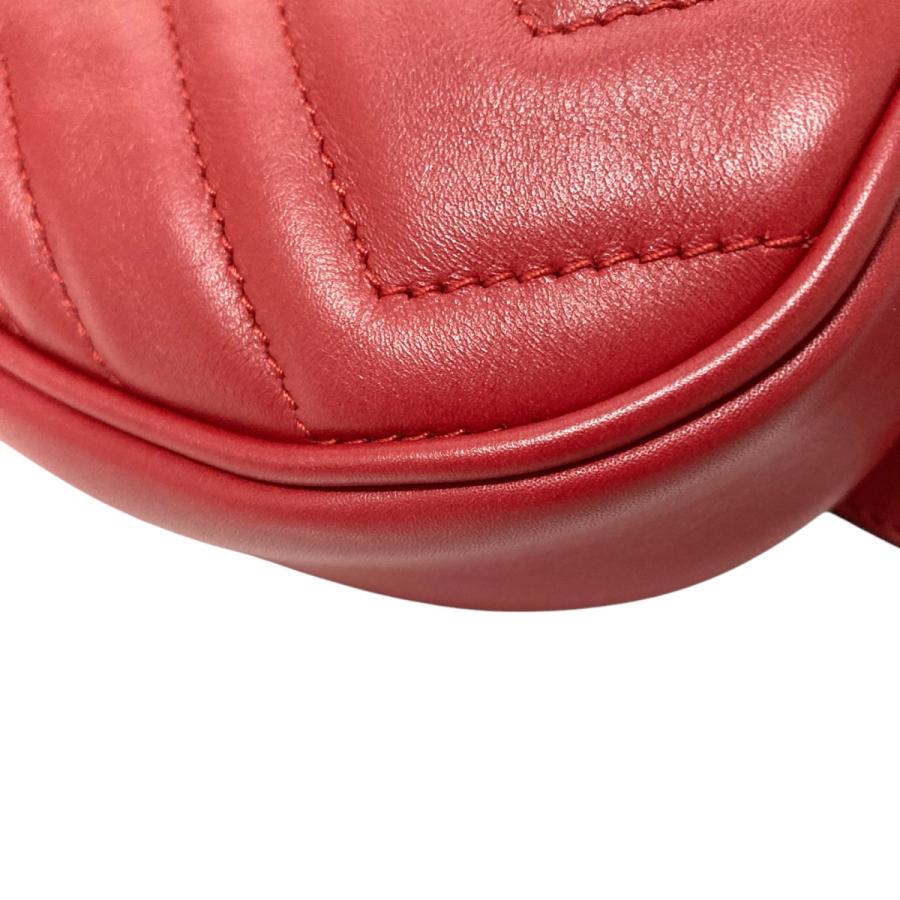 GUCCI ボディバッグ レッド GUCCI ボディバッグ レッド ロゴ入り グッチ ロゴプリント レザー