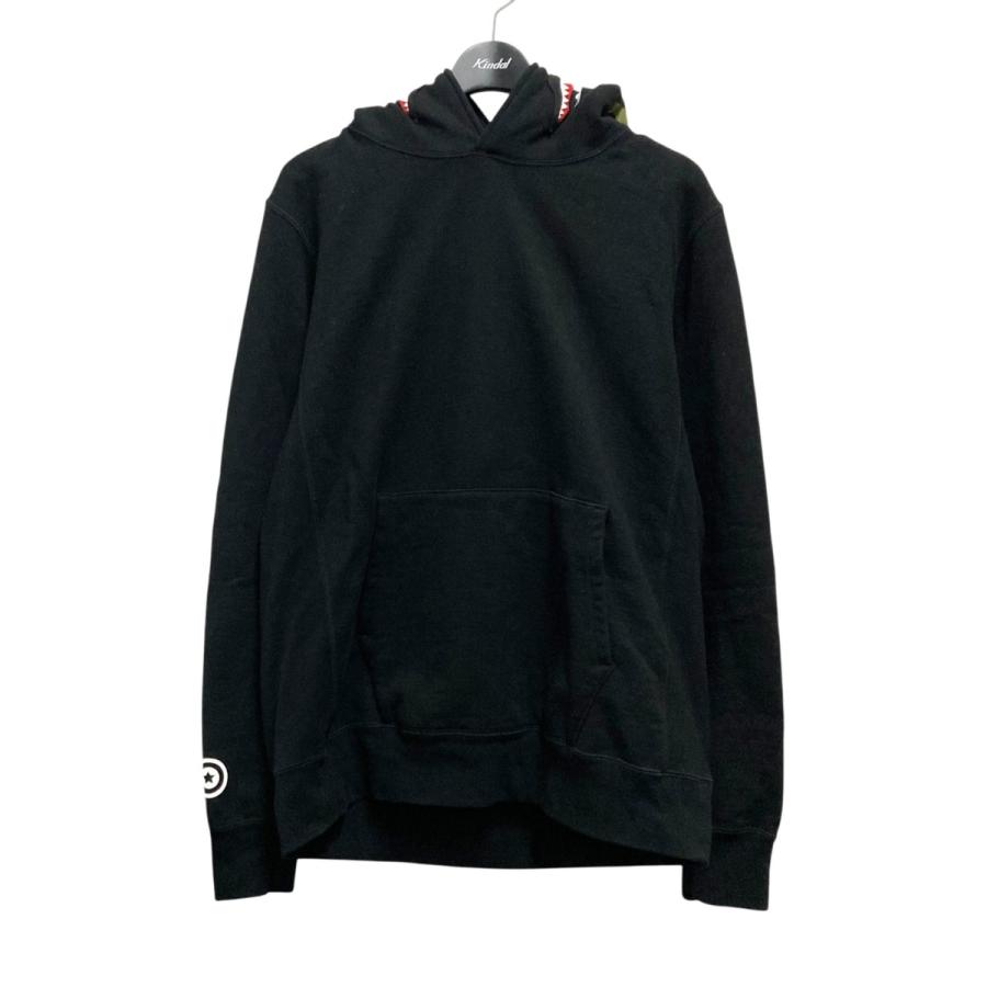 A BATHING APE（アベイシングエイプ） プルオーバーパーカー