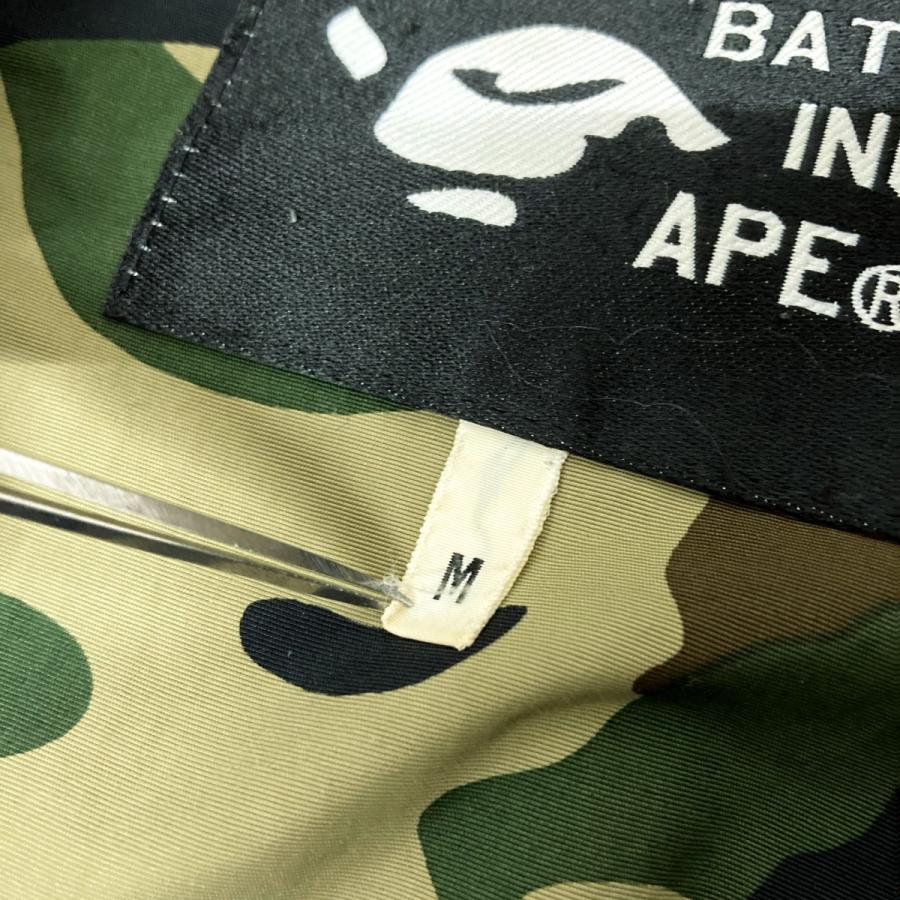 【値下げ】A BATHING APE 1st Camo カモフラ柄ジャケット ベージュ×グリーン サイズ：M (和歌山店)の画像