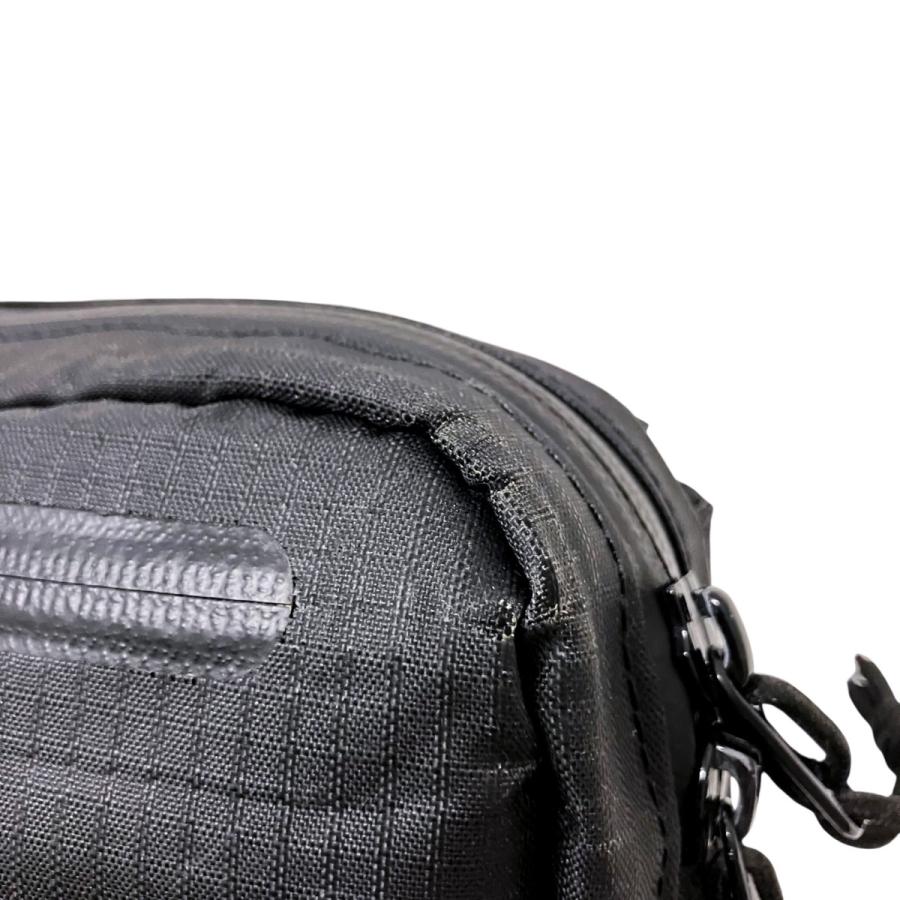 Supreme（シュプリーム） Supreme logo print bag ボディバッグ