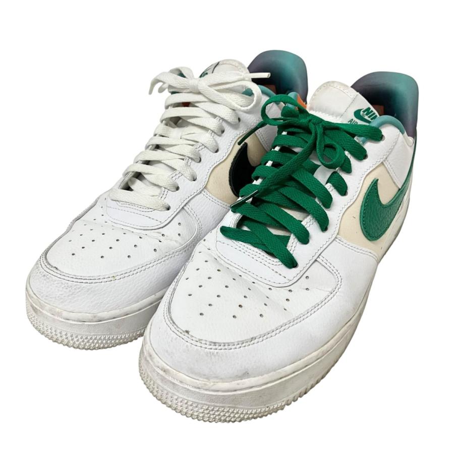 NIKE（ナイキ） NIKE AIR FORCE 1 07 LV8 EMB ローカットスニーカー 