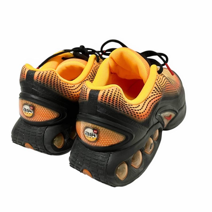 NIKE（ナイキ） NIKE AIR MAX DN SE スニーカー HM0810 800 オレンジ