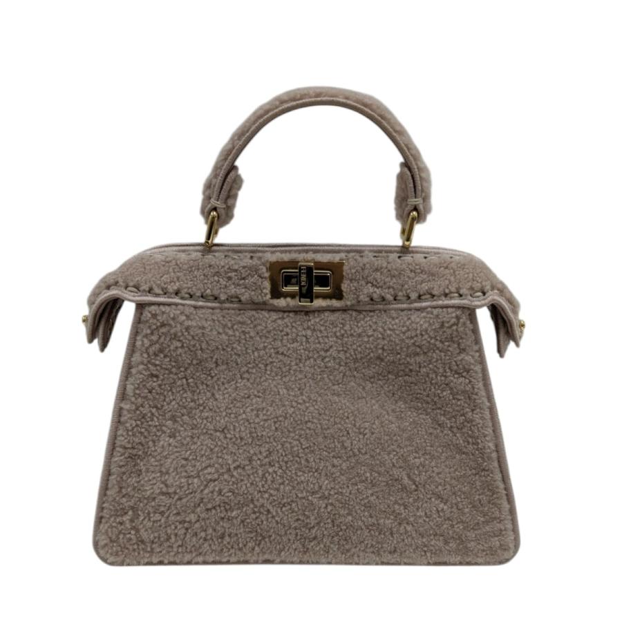 FENDI（フェンディ） 【値下げ】FENDI ピーカブー スモール ムートン 