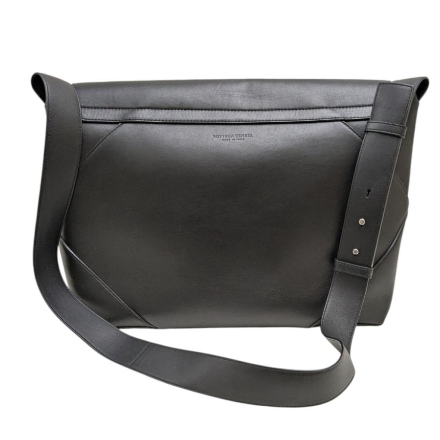 BOTTEGA VENETA（ボッテガ・ヴェネタ） パズルショルダーバッグ