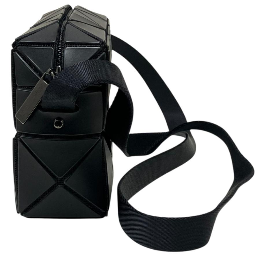未使用 バオバオ　イッセイミヤケ　 ショルダーバッグ 黒 ブラック キューボイド BAO BAO ISSEY MIYAKE CUBOID ショルダーバッグ 黒 - メルカリ