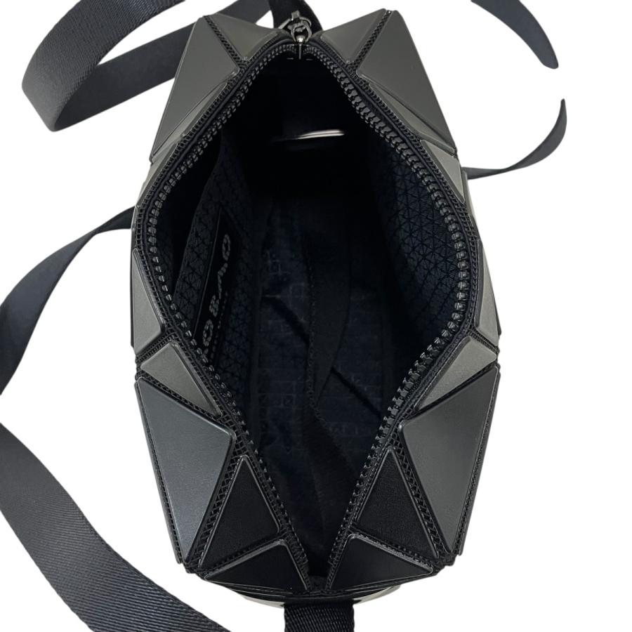 BAO ISSEY MIYAKE バオバオイッセイミヤケ CUBOID ショルダーバッグ