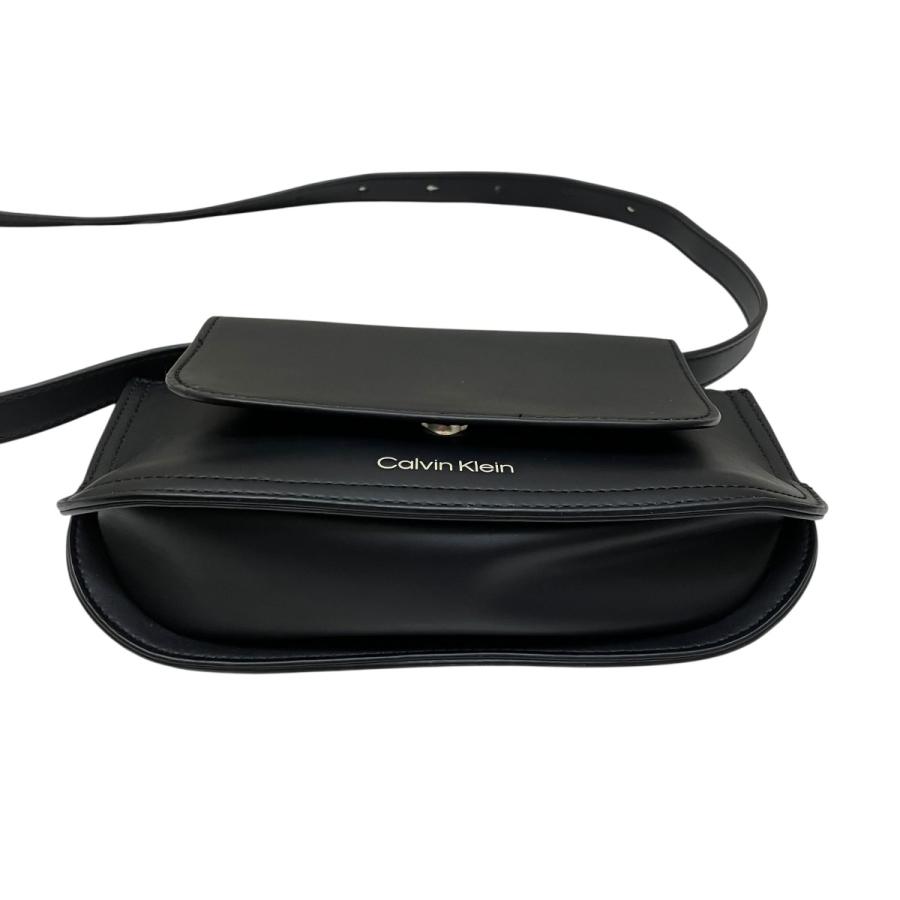 【美品】  ショルダーバッグ ck ロゴ 黒 ブラック Calvin Klein（カルバン・クライン） ショルダーバッグ ユニセックス