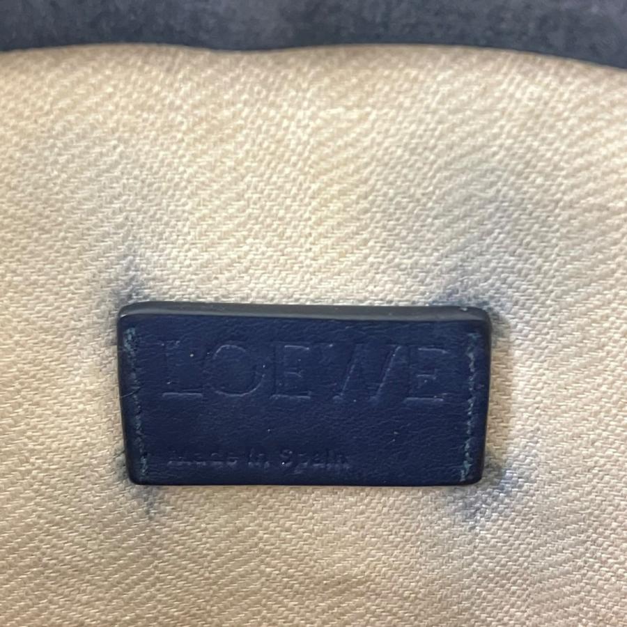 LOEWE（ロエベ） クラッチバッグ ブラック : カインドオルYahoo!店