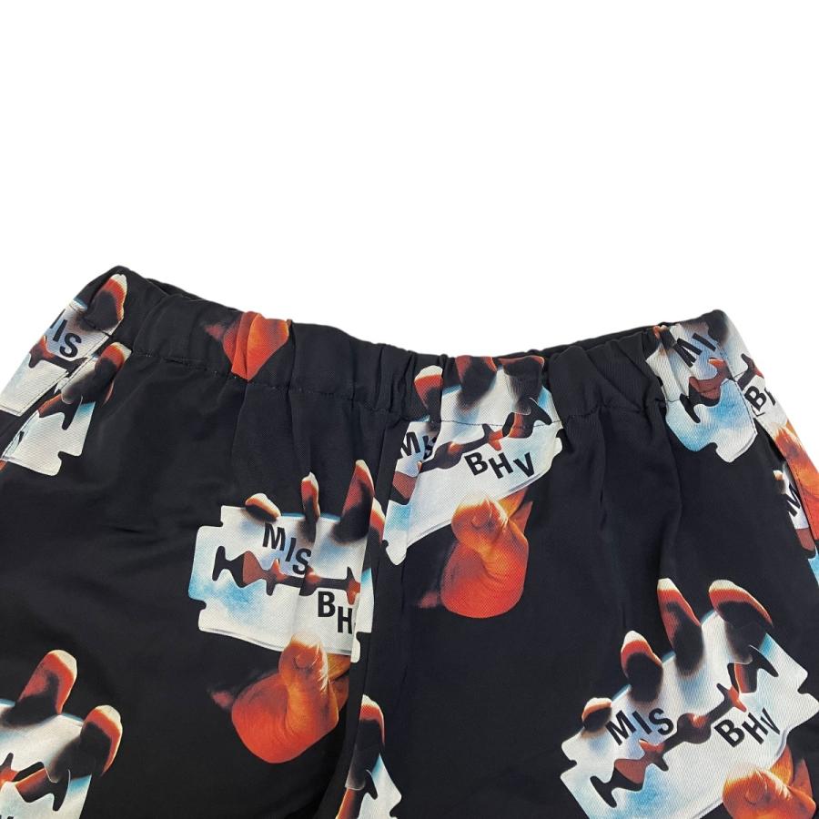 MISBHV（ミスビヘイブ） MISBHV The Razor Shorts 総柄 ハーフパンツ