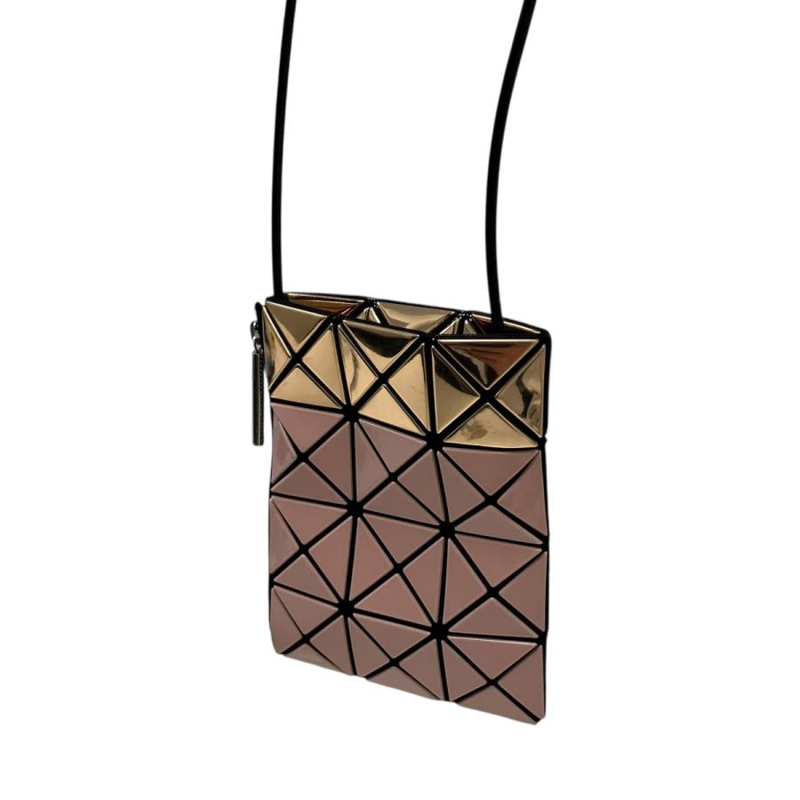 BAO ISSEY MIYAKE バオバオイッセイミヤケ ショルダーバッグ ピンク